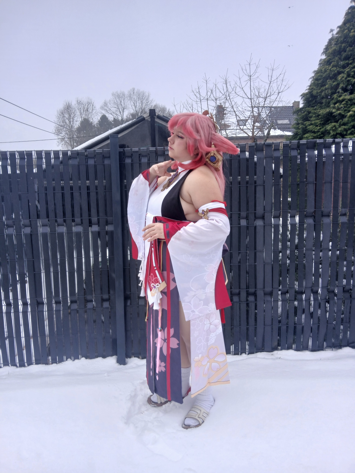 Yae miko in snow — photo 10