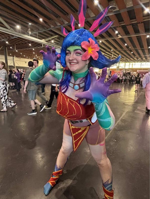 Hebi_scarlet – Neeko