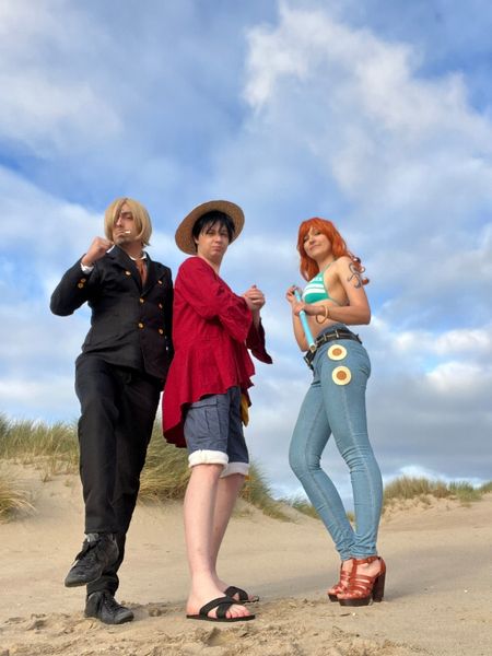 Valou_cosplay - Luffy à la plage