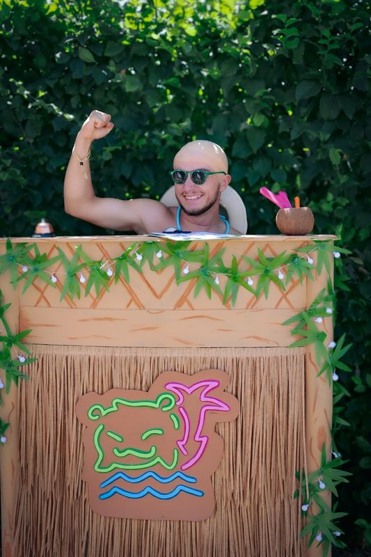 Asuteno – Braum Pool Party ✨