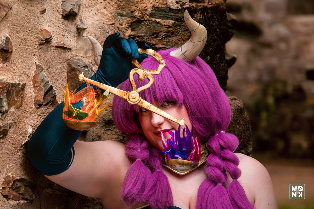 Shai_na – Aura la guillotine 