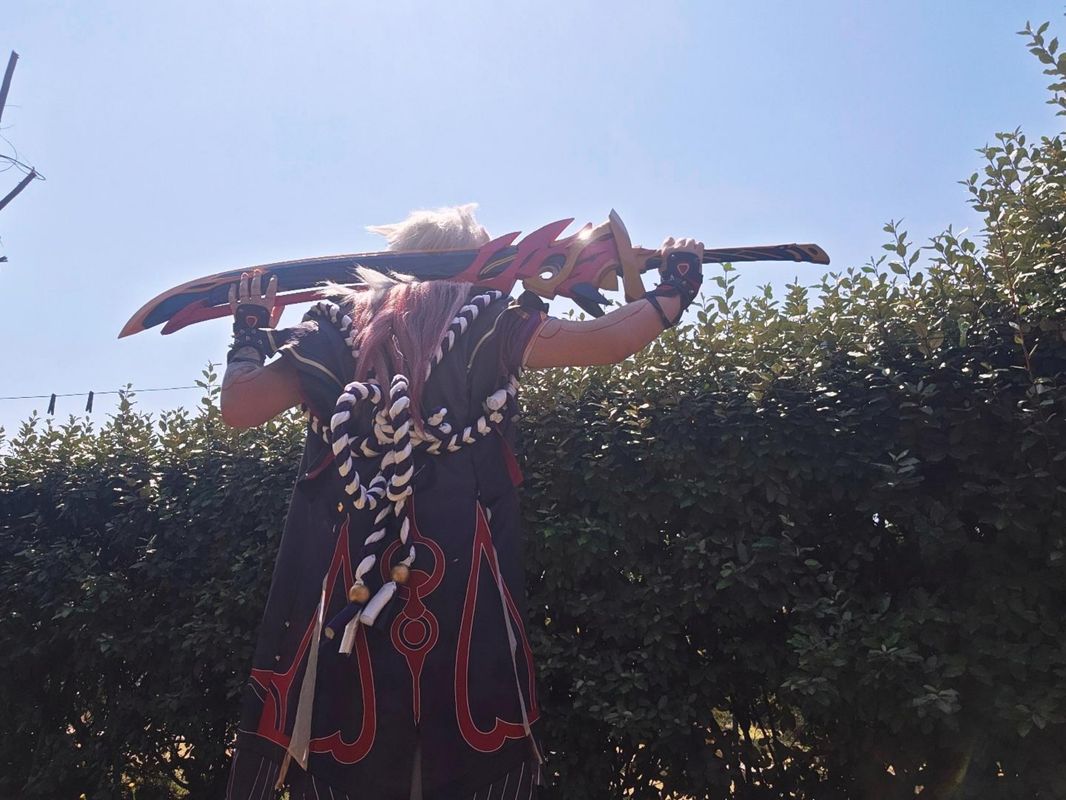 Ryujin_cos – Itto avec l'épée 
