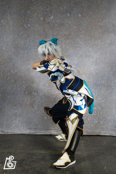 Kamui_shiro - Ezreal porcelain arm