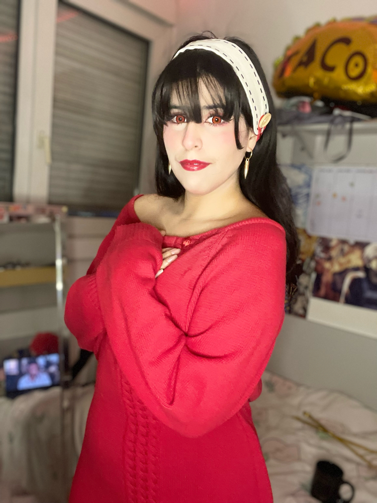 Yor Forger - Photo 63