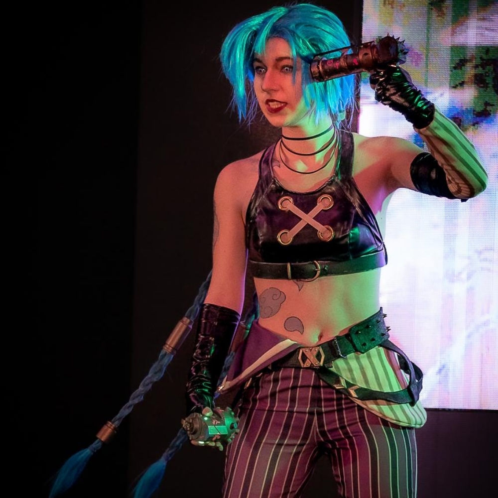 Jinx on stage