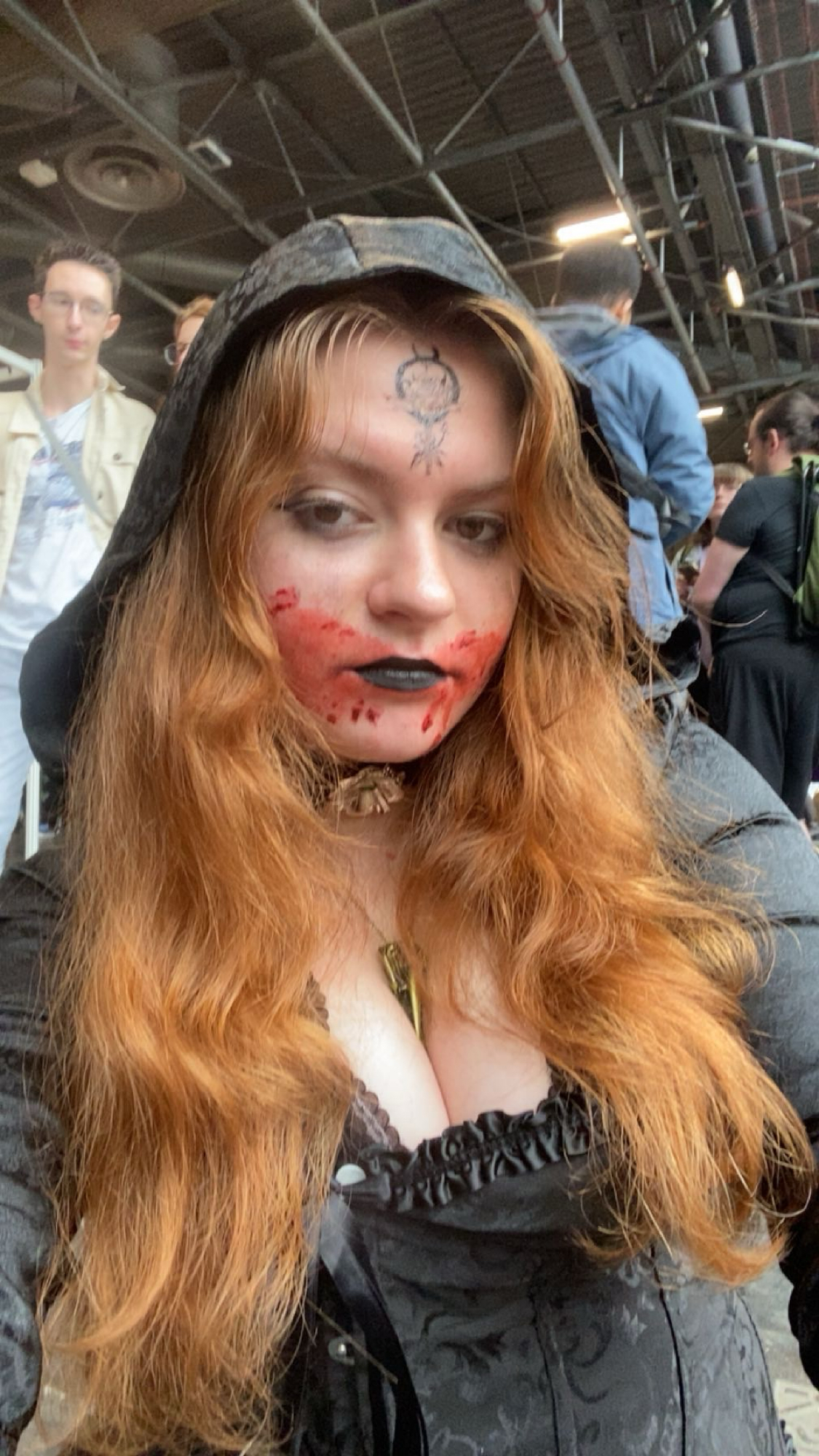 Daniela Dimitrescu 2 - Photo 3