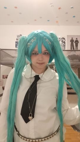 Miku in my style 🖤