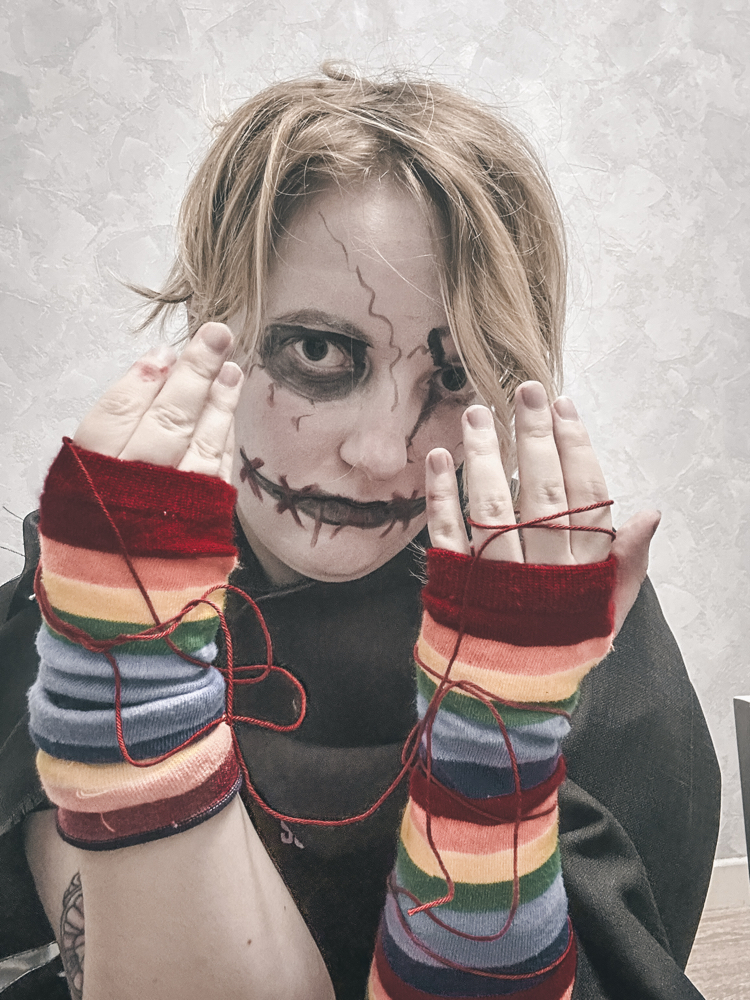 Raver Doll  - Photo 3