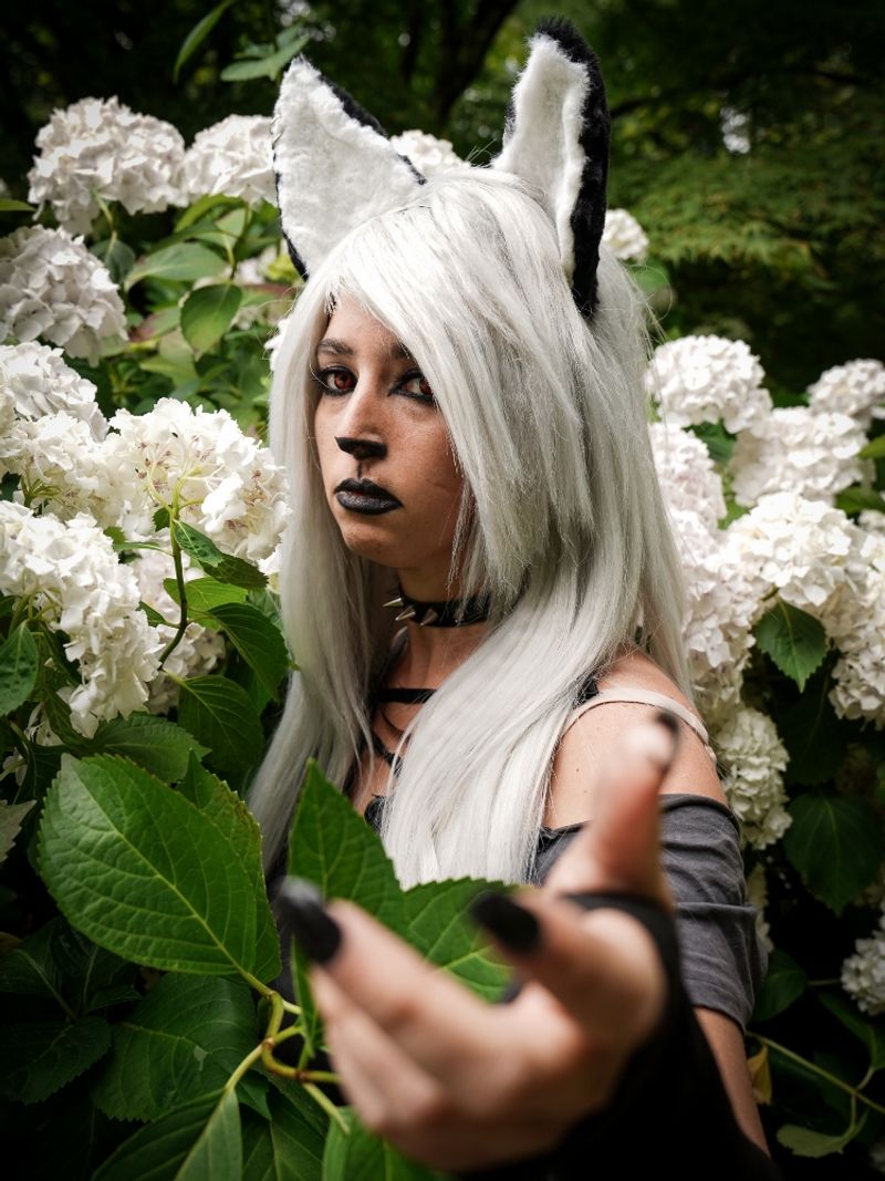 Louvea – Loona - Kamiplay