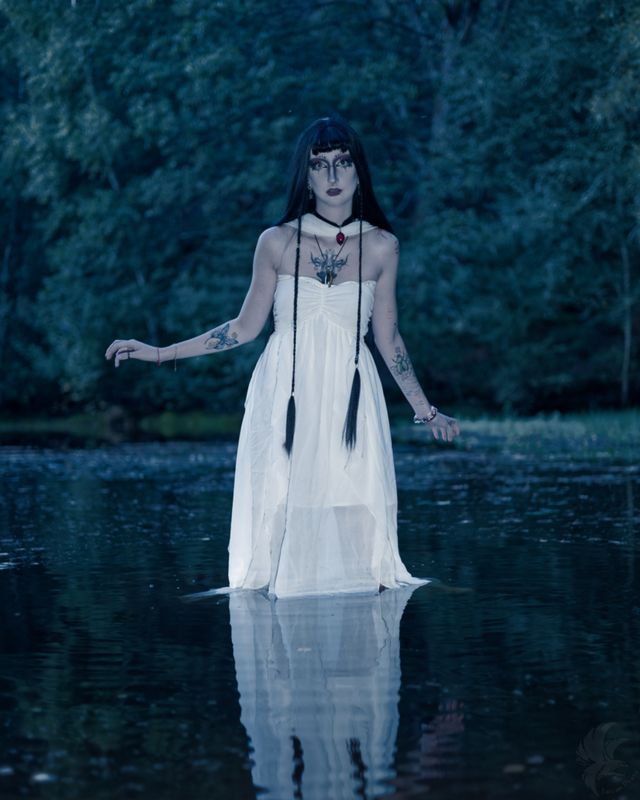 All.cristal – Drag witch