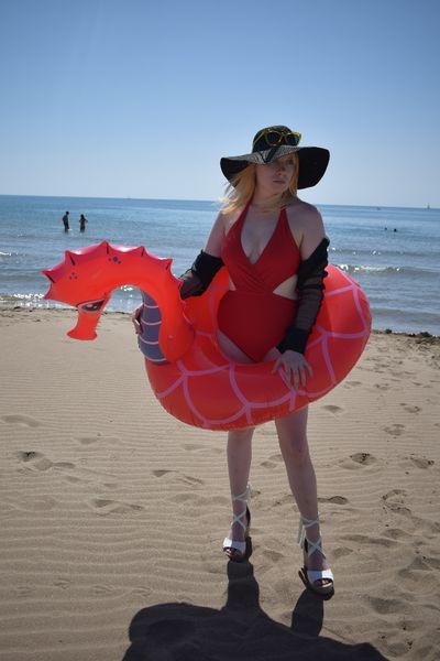 Laloutre - Caitlyn PP ruby