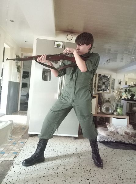 Amandecat2 - PhotoShot Levi 1