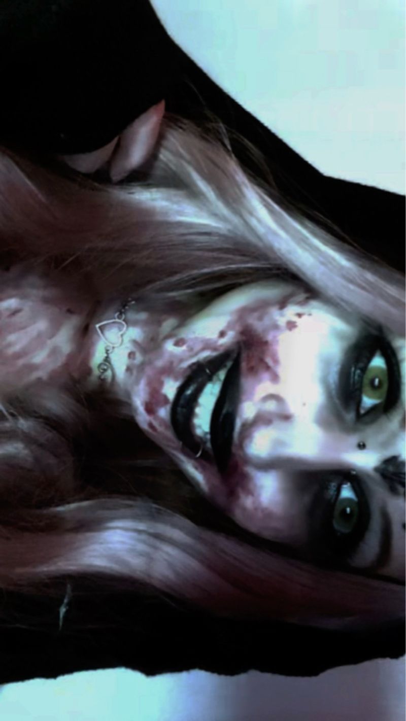 Kyomi – Bela Dimitrescu 