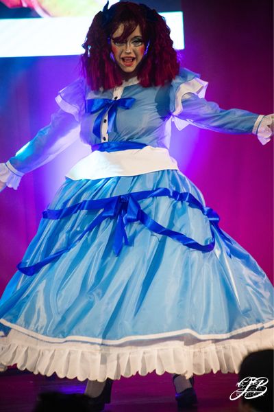 Candys_cosplay - Poppy en convention