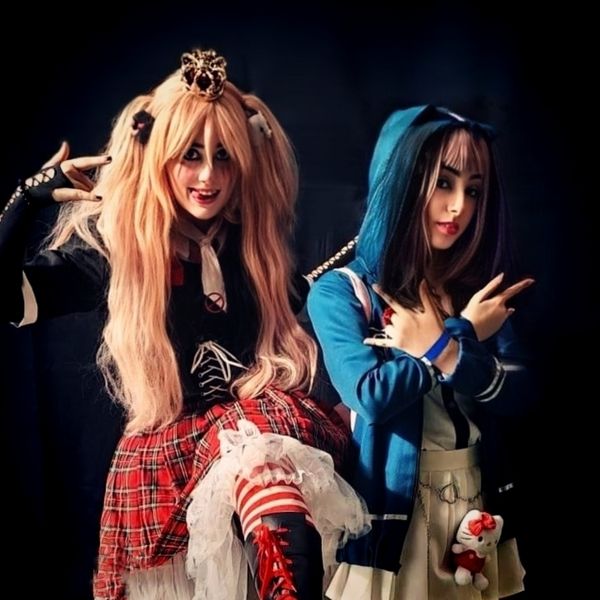 Gwen - Junko and chiaki 
