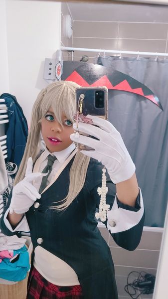 Glitched_barbie_ - Maka Finie 