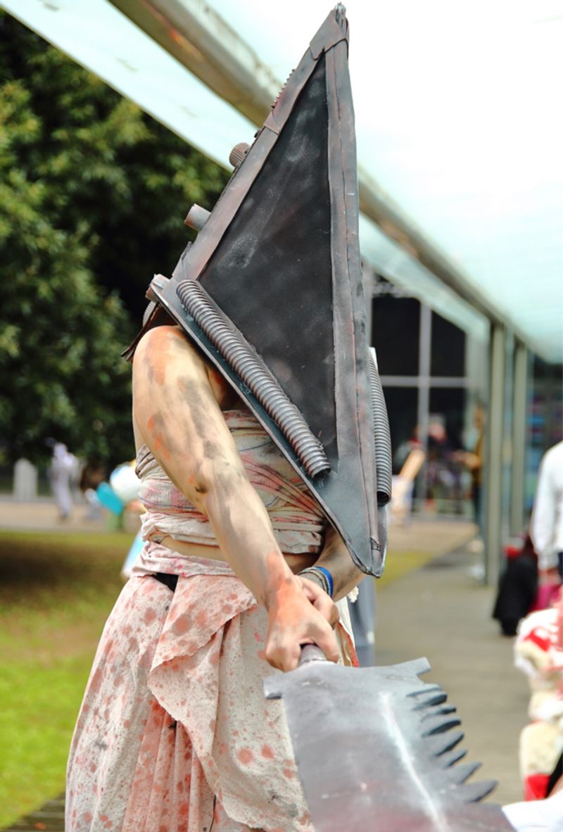 Redheart – Pyramid head 