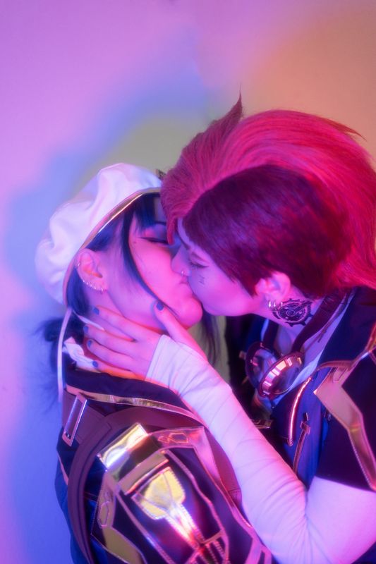 Aurs – Vi & Caitlyn