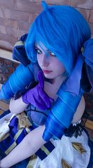 Gwen LoL cosplay preview 2