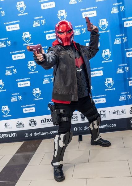 Isagaultcostume, Red Hood