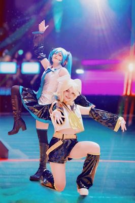 Shizi, Hatsune Miku (Vocaloid)