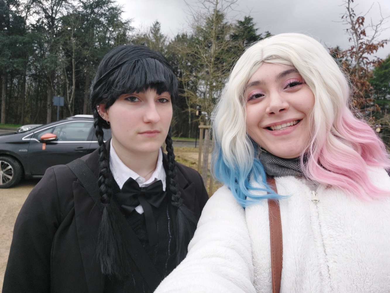 Enid et Mercredi - Photo 2