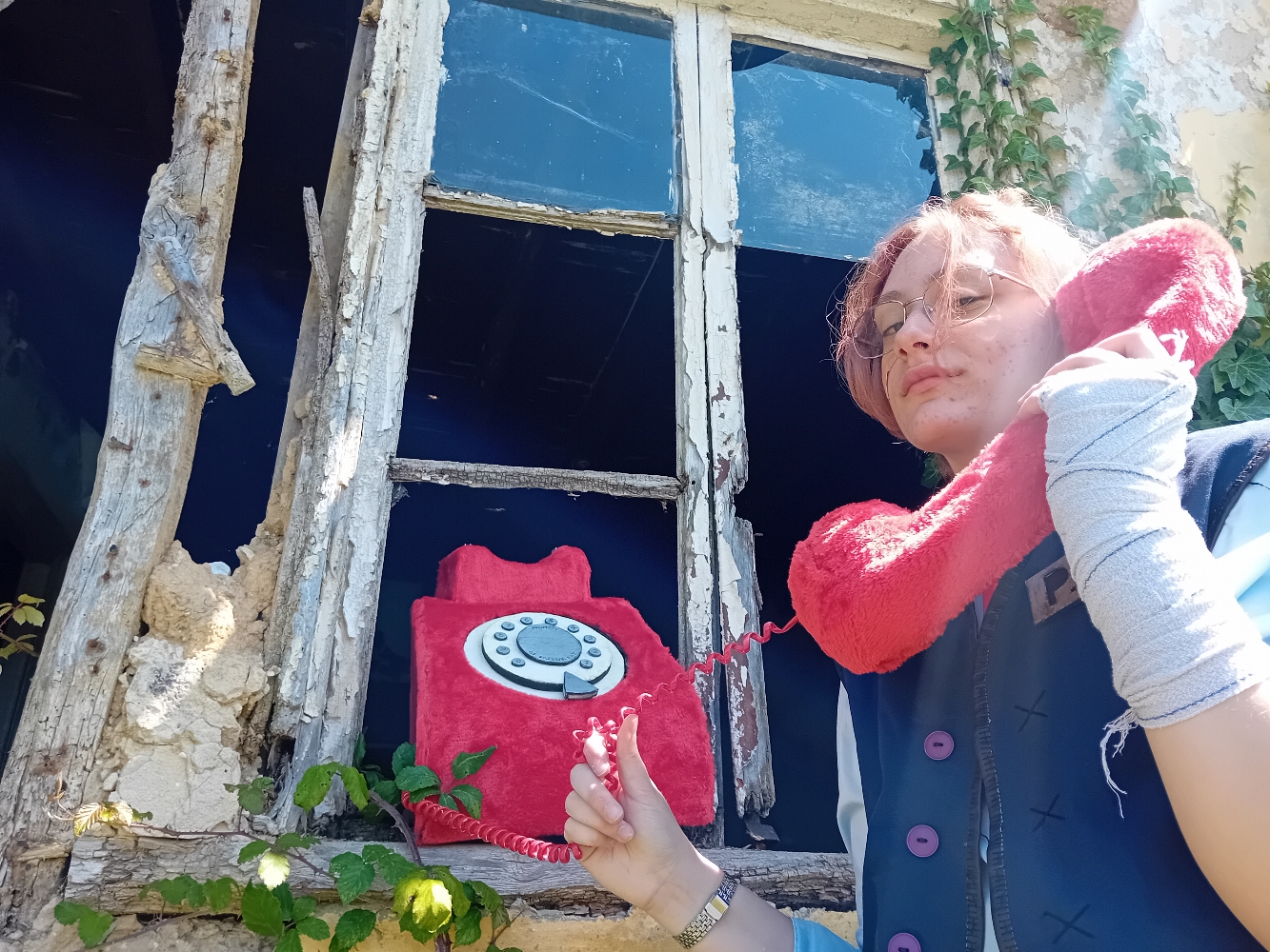 Phone guy - Photo 13