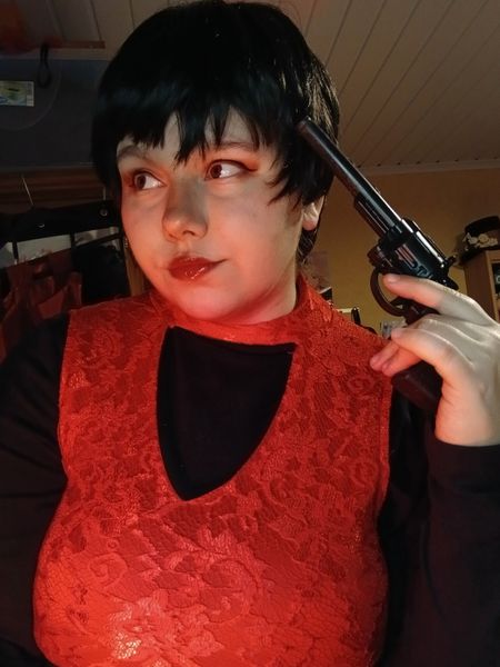 _fluffy_kiddo_ - Ada wong at home