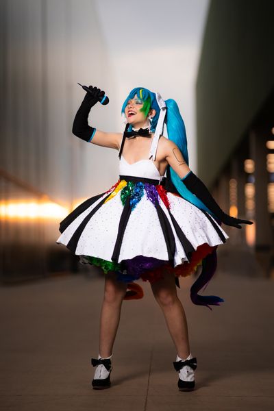 Phoenixas - Miku Pride