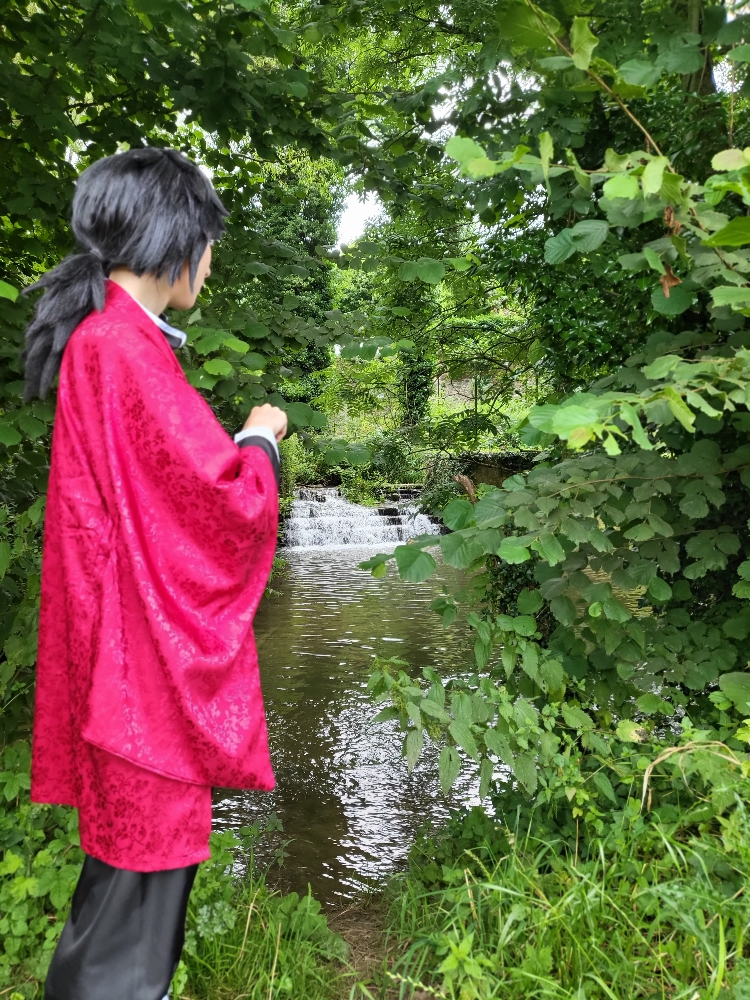 Tomioka Giyuu - Photo 1