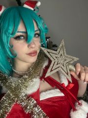 Hatsune Miku preview 2