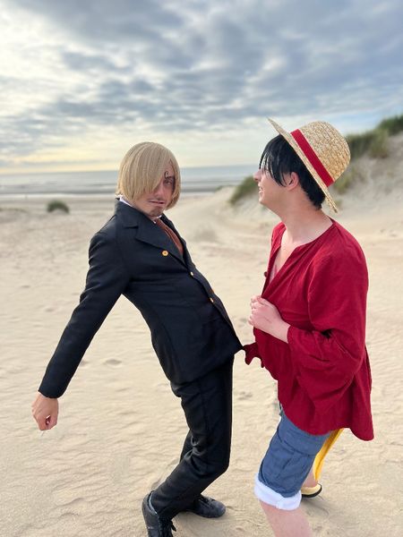 Valou_cosplay - Luffy à la plage