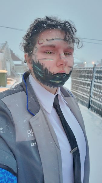 _fluffy_kiddo_ - Connor 