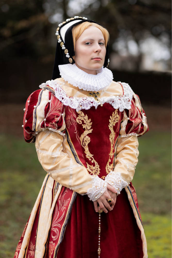 Mary I of England Cosplay — photo 25