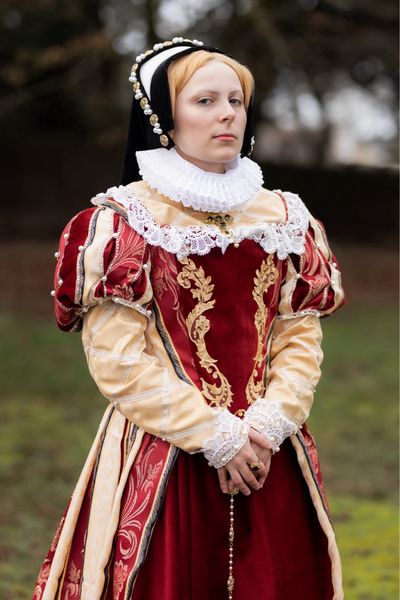 Kycilia - Mary I of England Cosplay