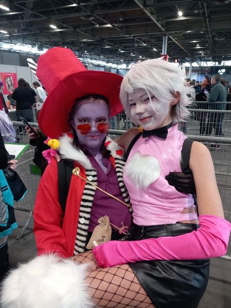 Valentina_^^ - Photo groupe hellave