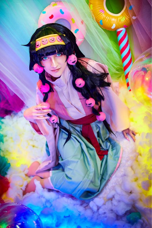 Amy_gravini, Alluka