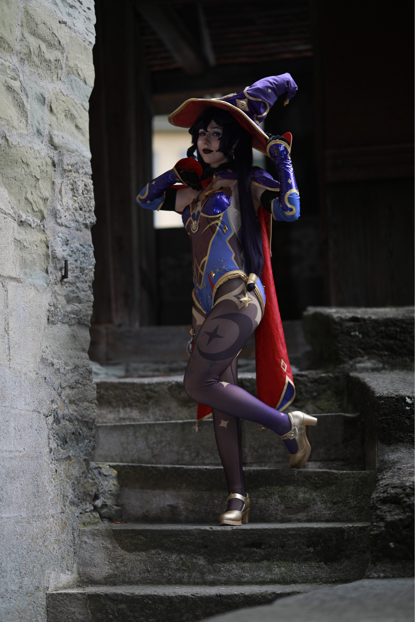 Mona Megistus - Photo 22