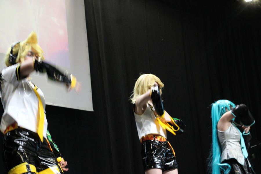 Noxyturne - Trio Vocaloid 
