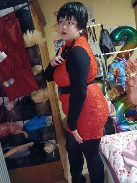 _fluffy_kiddo_ - Ada wong at home