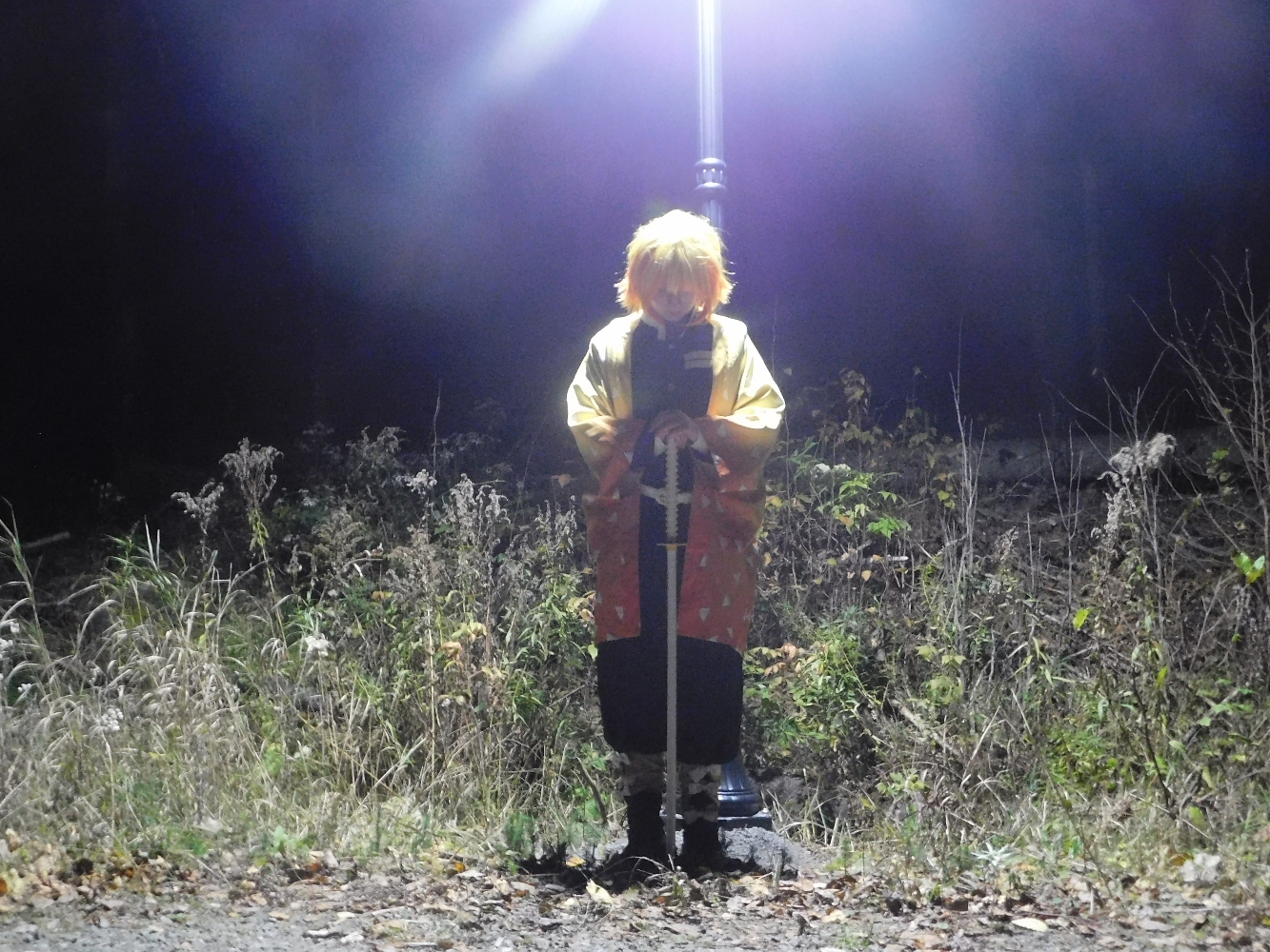 Night Zenitsu - Photo 1