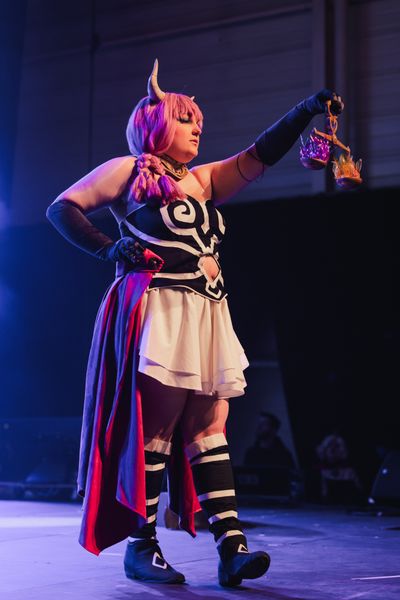 Shai_na - Aura on stage
