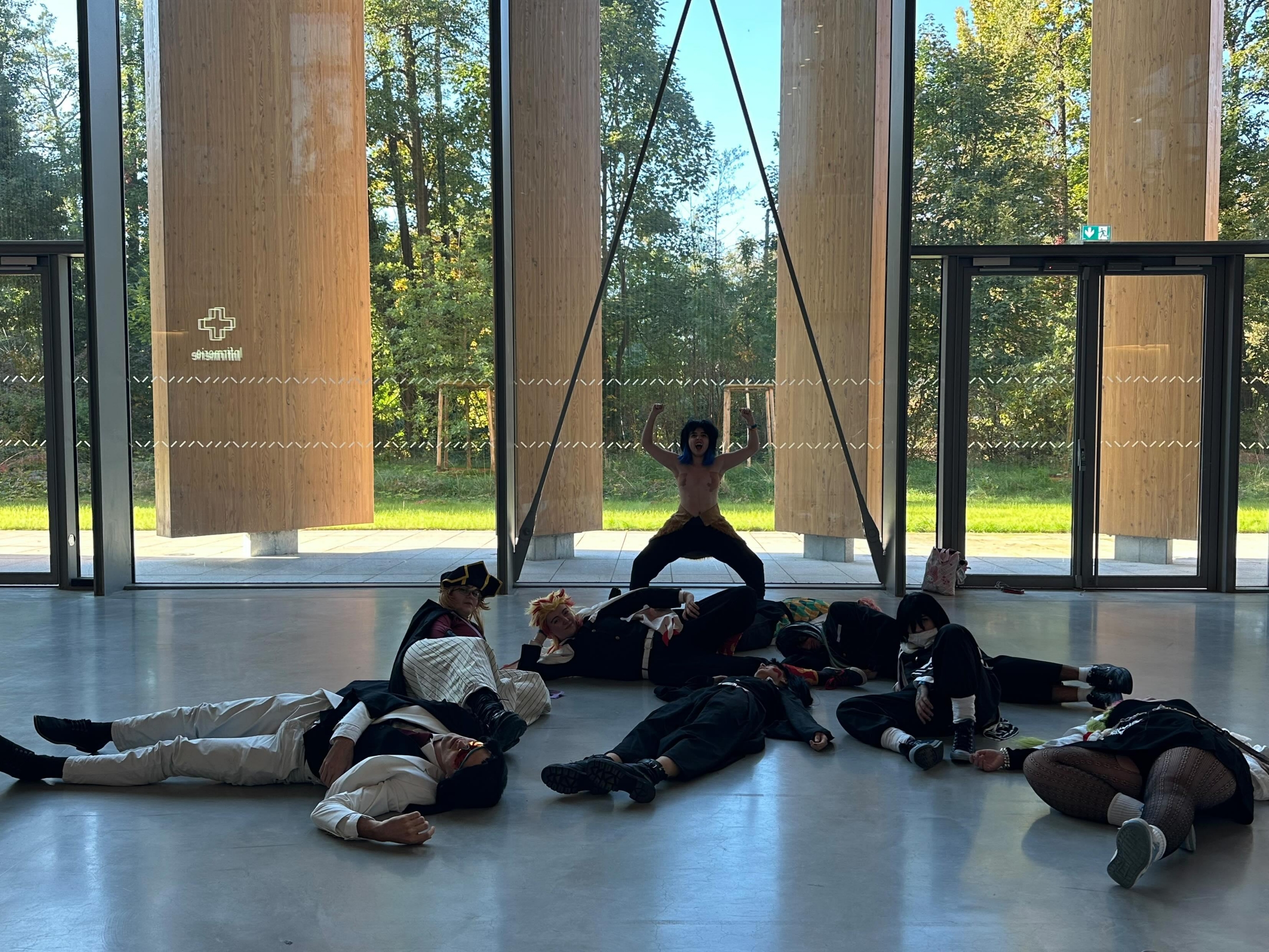 INOSUKE ⚠️TW body⚠️ - Photo 9