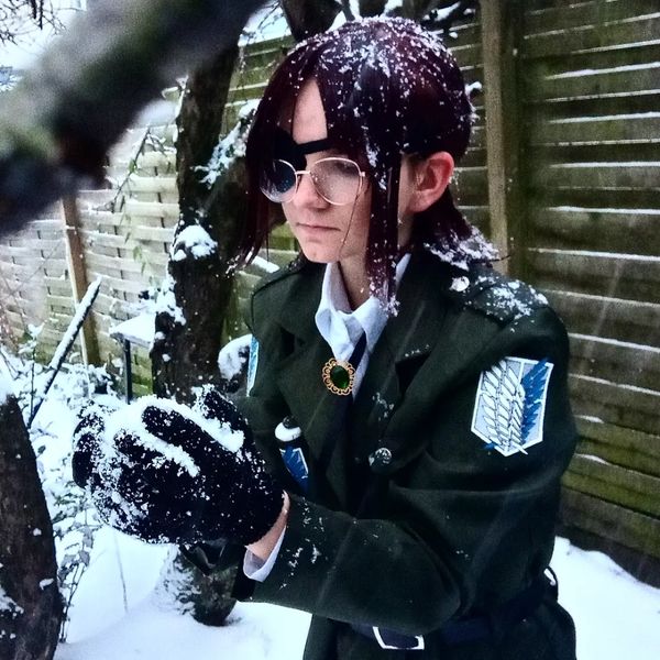 Louna.cosplay - Hange neige