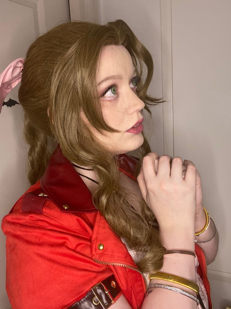 Aerith FF7R V1 - Photo 4