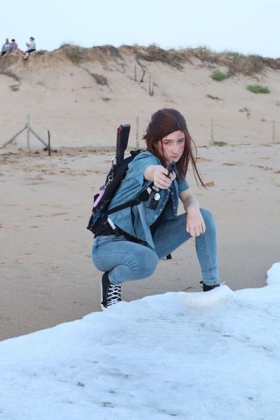 _s1lent_ech0splay - Ellie TLOU2 beach