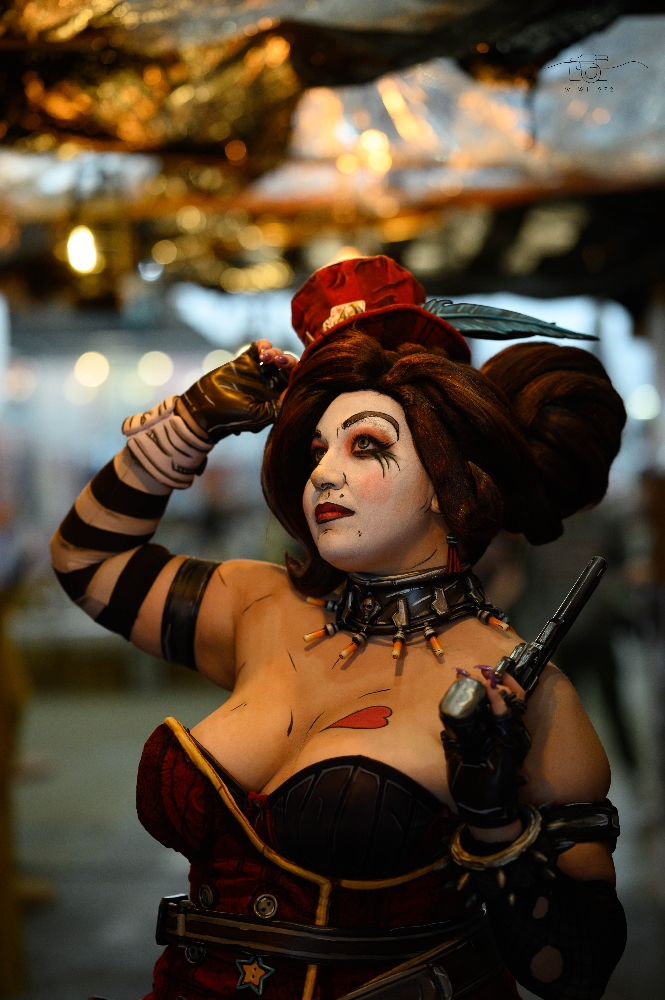 Moxxi by Dianae - Photo 5