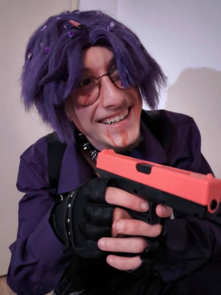 Ghosty.c0s - Purple guy