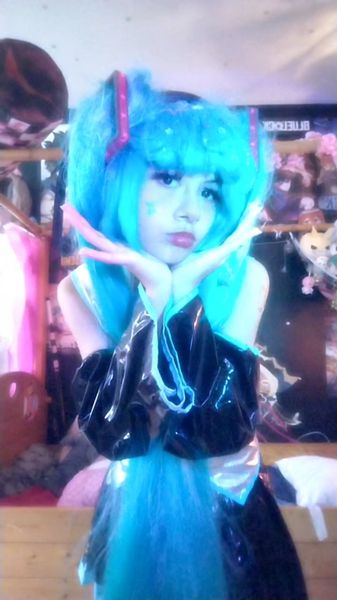 Moondrop_cosplay - Miku