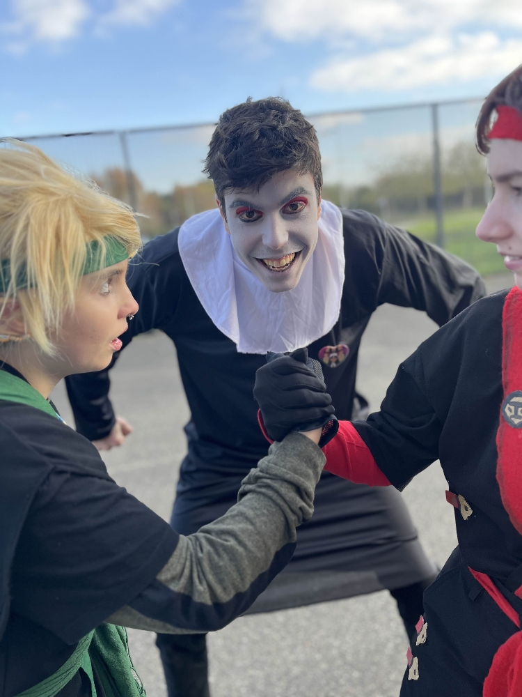 Lloyd (w/ Kai) - Photo 7